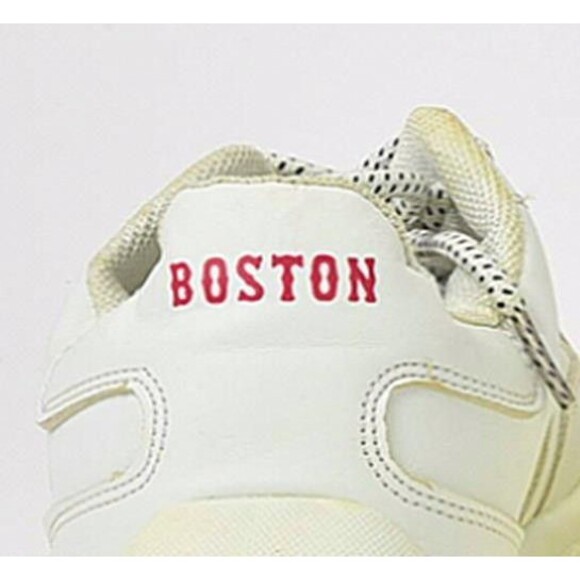 MLB & Disney Collaboration Boston Red Sox's Minni Mouse Chunky Sneaker Size 6.5 - Picture 8 of 9